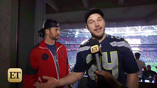master-of-duct-tape:(x)I swear, Evans does not stop bouncing around this entire interview  Evans looks like a 5yo boy hahahahaha #teamevans