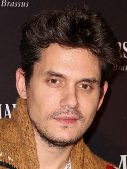 famousmalenude:  John Mayer