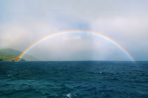 emesre:  rainbow over the ocean