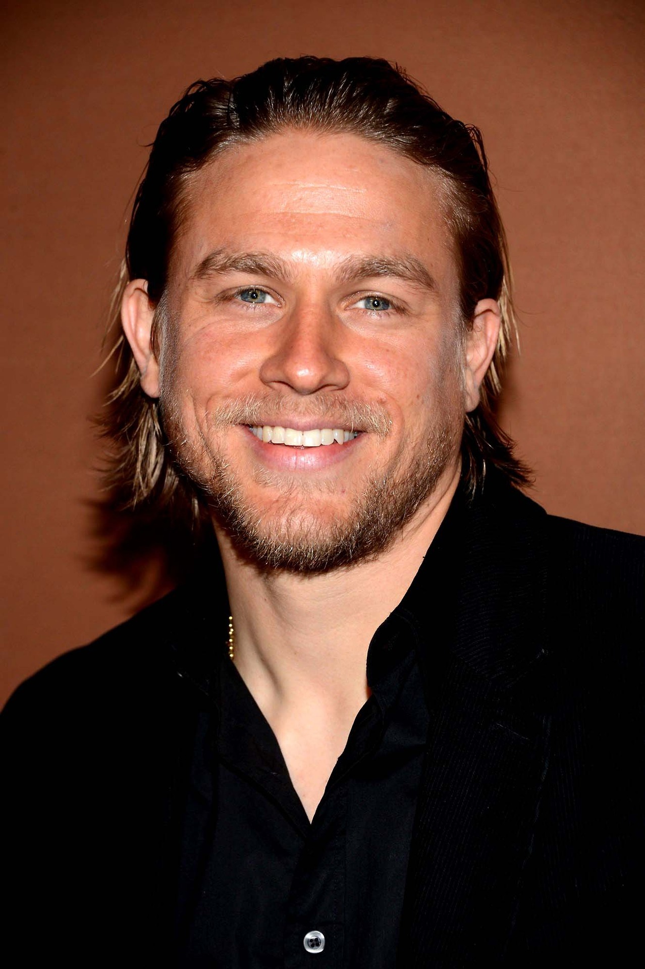 it-is-what-it-isnt:  sibbi-deactivated20131212: Charlie at the FX Upfront bowling