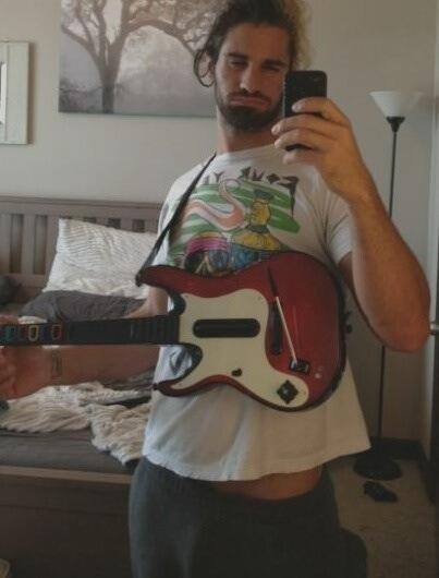 perversionsofjustice:  twinmagicaj:  That pic of sethie made my Day! I❤️U seth!