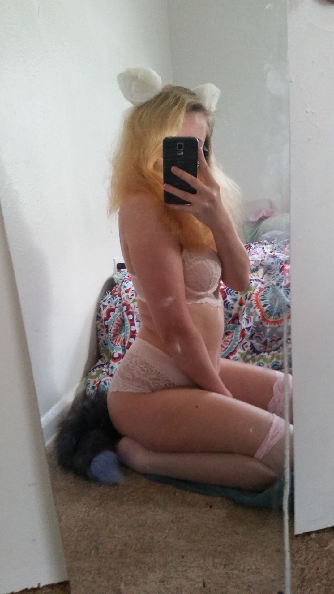 liddle-kitten:  Come play with me, master 🐱