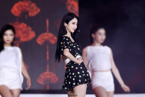 GYEONG REE18.07.24 | The Show - Blue Moon perform&copy; ICEICEBABY‏ // do not edit