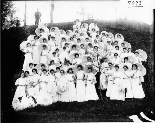 onceuponatown:Women in costume at Western College on Tree Day, 1907.