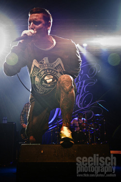 ognyanmitrev:  Parkway Drive 02 | Flickr – Compartilhamento de fotos! on We Heart It. http://weheartit.com/entry/68550944/via/invisibleenemy 