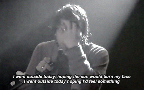 tendernxss:frankiero andthe cellabration // guilttripping