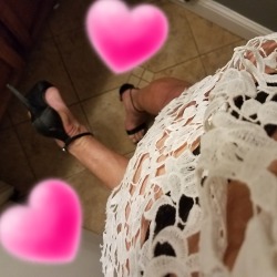 heelshavemehorny:  More pics from last night♥♥♥