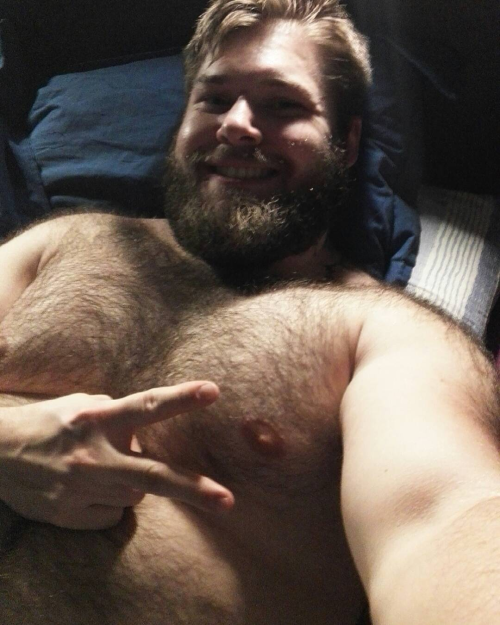 nycbearlover:dfwgaydad: Some of the things I likeFollow me at dfwgaydad.tumblr.com Peace ✌️ 