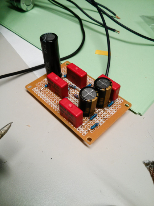 cassist:  Starving Student Millett Hybrid! Aside from the wire-hell that is the insides of this amp, I think this went pretty well. I only grabbed the soldering iron with my bare hands twice by accident. All jokes aside (although I really did grab it