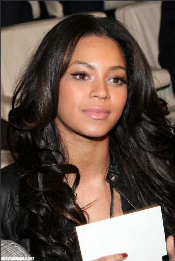 bcauseican:  notesonascandal:  beyonceisqueeeeen:  Bring the dark hair back Bey!