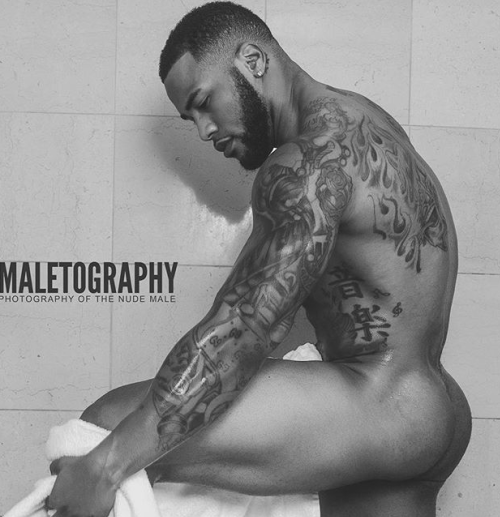 dudeswithswag:  dam he fine , stay tune to his x video !!
