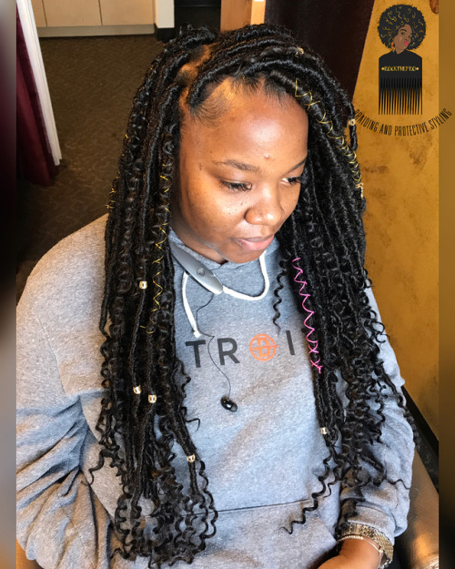 Chunky 24" Bohemian (Messy) Goddess Locs We have openings this coming week. ✨Shoot us a text or