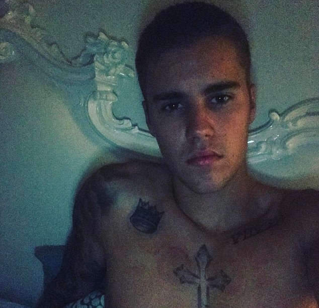 hotfamousmen:  Justin Bieber