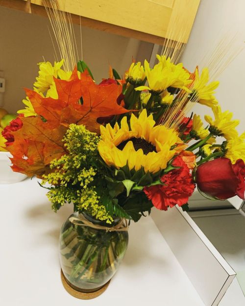 How sweet! My new work team sent me Get Well flowers! They care! ☺️  …. #UnderGlassCollection