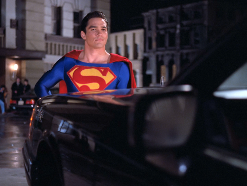 S01E09 - The Green Green Green Glow of Home (1 of 4)Lois & Clark: The New Adventures of Superman