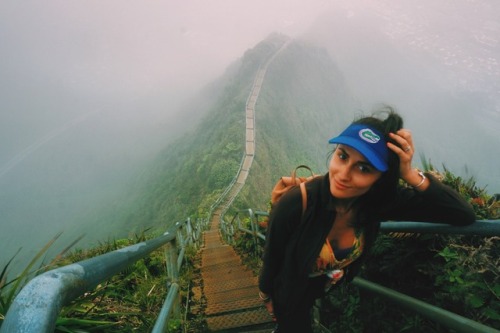 Stairway to Heaven Hike || Oahu, Hawaii