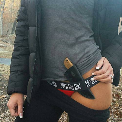 :@bucknbearknives:@krystal_a_fit “This is not how you carry a BucknBear knife…is it?!