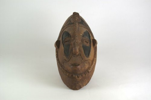 bm-pacific:Mask with Hook Nose, 20th century, Brooklyn Museum: Arts of the Pacific IslandsSize: 3 3/