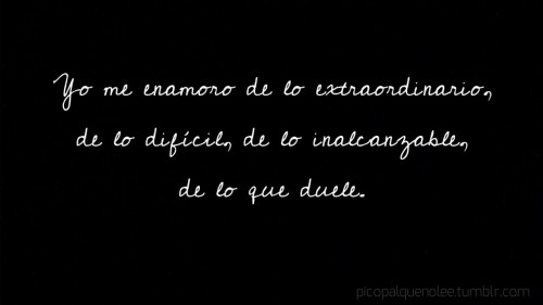 victimas-de-mentes-suicidas:  :c asi de yeta poh wn, me enamoro de lo doloroso xd 