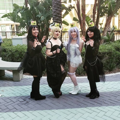 Amazing Chompette, Bowsette, Booette, and Chomeptte cosplay @wondercon . . . #wondercon2019 #wonderc