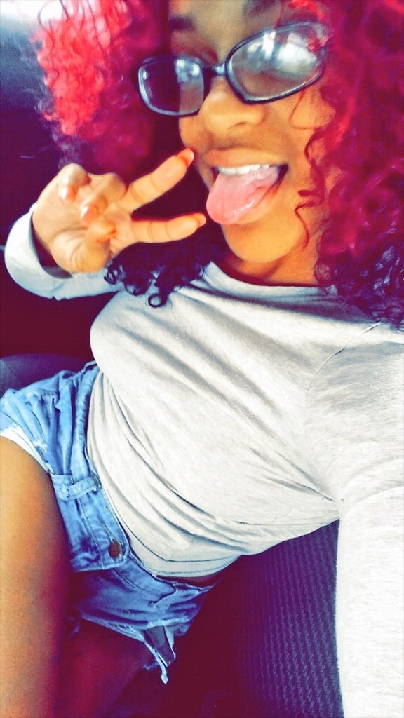 nayaac:  🌺&quot;she changed her hair again, ooo Dennis Rodman.“ 🌸  Happy