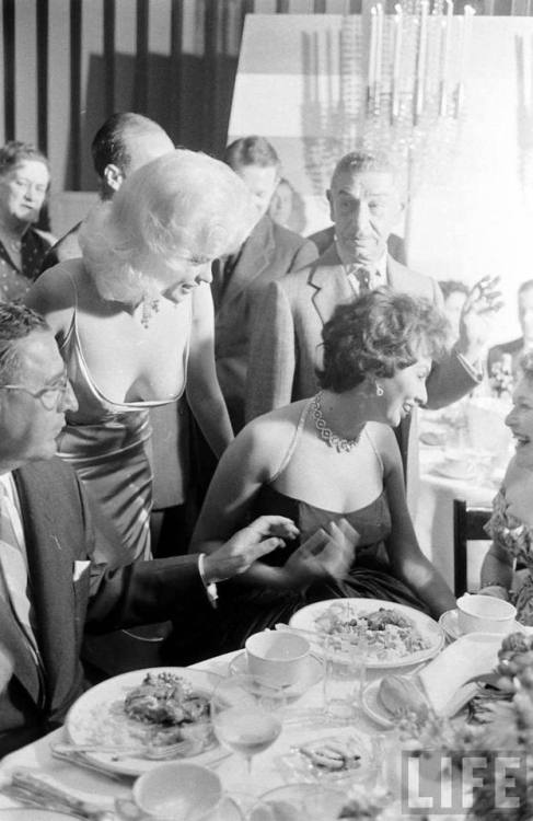 billyhopkinson: Jayne Mansfield meets Sophia Loren