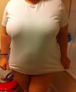 jessicaricky-uk:  MY SEXY BBW WIFE IN HER WET TSHIRT ….FEEL FREE TO RE-BLOG OUR POSTS