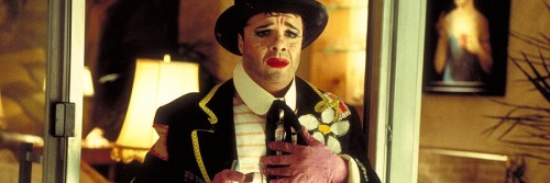 Starina/Albert&rsquo;s costumes, designed by Ann Roth for Mike Nicholls&rsquo; The Birdcage 