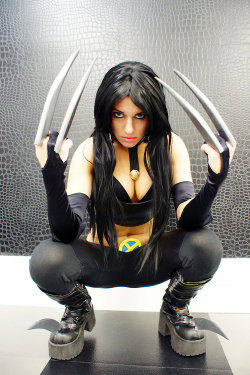 kosplaykitten:   Ready to Strike by KOCosplay