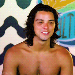 nkdndfms:  Rodrigo Simas
