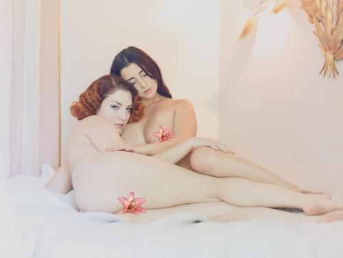 With @reedandweep - Photo by @henry.vance - Full gallery on Patreon ✨ - Link in bio (at Seattle, Was