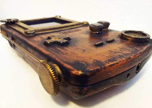 morttheunwise:  theomeganerd:  Dishonored Control Pad & Nintendo Game Boy Sculptures by Devin Smith   quelindoeldelaxboxwn