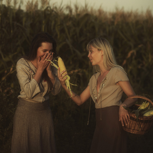 nalgasylibros:  En fotos: Especial de mujeres en el campo.Parece increíble que mucha gente olvide el valor del campo y se enfoque solamente en las capacidades de intercambio comercial de las ciudades. En el campo se produce algo más importante que el