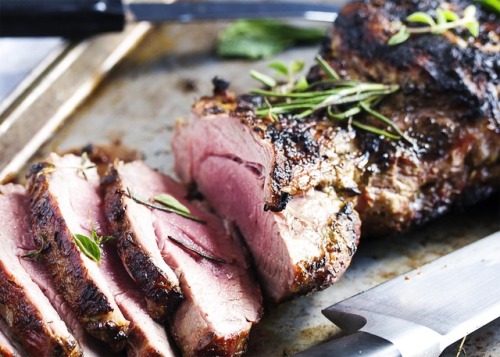 afaerytalelife:Summer Recipes —  Grilled Butterflied Leg of Lamb with Herb RubThe flavour of this gr