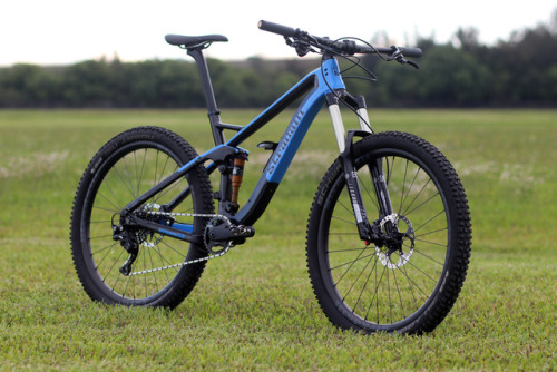 Blue Trail 27.5&quot; Stradalli carbon mountain-bike @stradalli_cycle@stradallicycle @rideshimano@pr