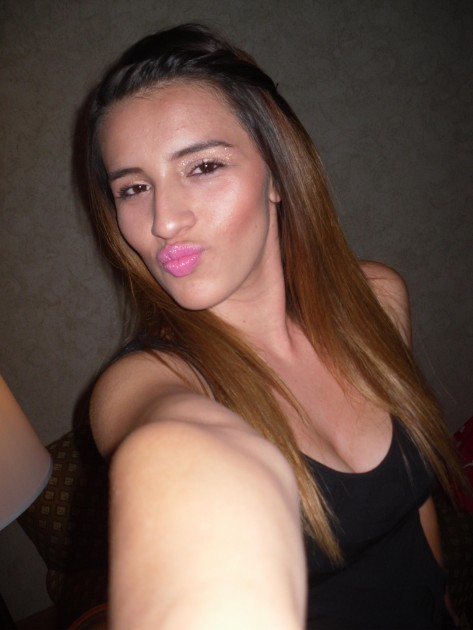exgflatinascuties:   she bad!! Submission!  Ok enough for today lol Jamesg9@ymail.com