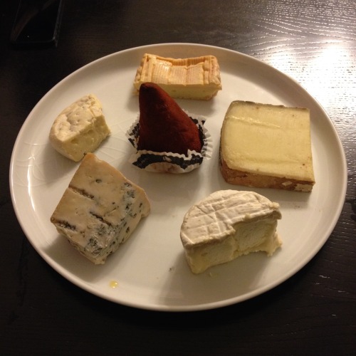 365 Day 39 ish, 8 Dec 2014: Fromage to go with the saucisson :D Clockwise from the top: pont l’évêqu