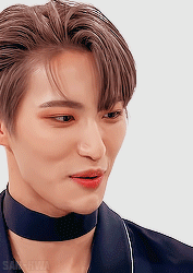 Chokers Were Invented To Be Worn By Park Seonghwa