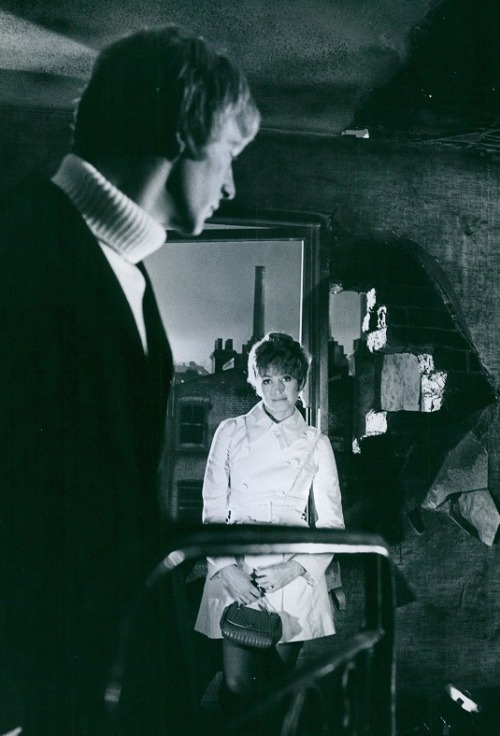 kahuna68:  Suzy Kendall and Dennis Waterman in Up The Junction, 1968.