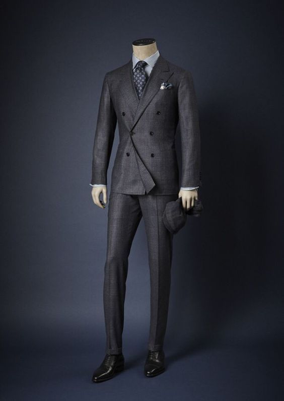 everybodylovessuits:  Just a cool and clean cut double breasted suit I like. Double