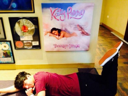 meganlynn001:  What even is this band 