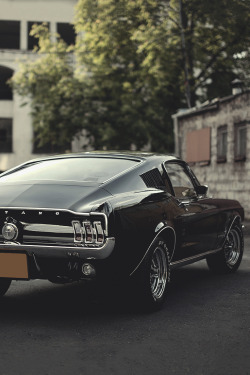 artoftheautomobile:  ‘67 Ford Mustang Fastback