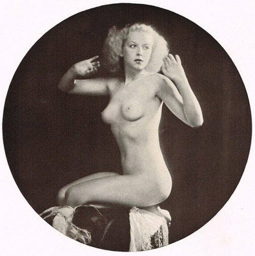 A group of random Alfred Cheney Johnston portraits.  Tag that, motherfuckers.
