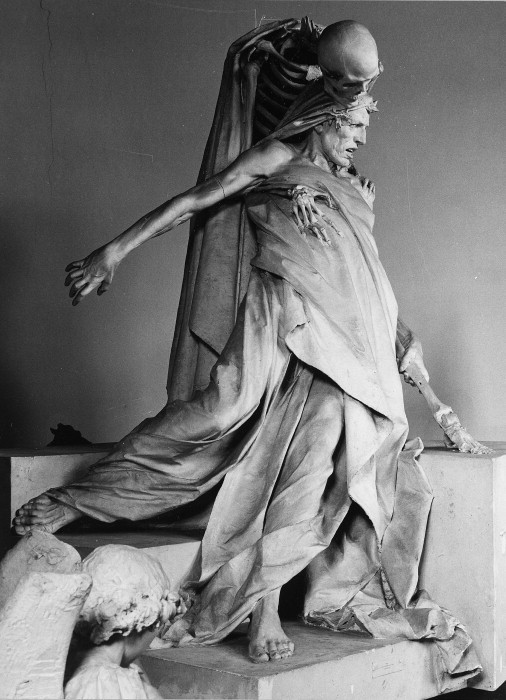 fer1972:  Today’s Classic: Tenax Vitae Sculpture by Rinaldo Carnielo (1853-1910)