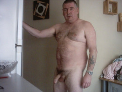 tastydaddies:Full HD daddy pics http://ift.tt/2kM2R2g