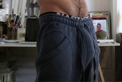 2hot2bstr8:  i’m gonna need some of that huge bulge in my life……….DAMNNNNN dude!!!♡♡♡  Plz!