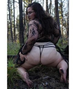Officiallylivi:  “Beneath The Clouds Lives The Earth-Mother From Whom Is Derived