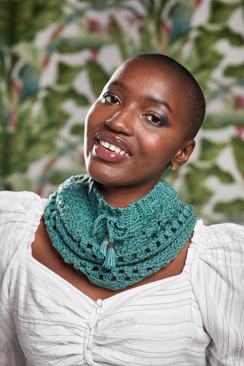 Free Pattern! Courtney Mulcahy&rsquo;s Pothos is a must-have accessory, crocheted in our new sle