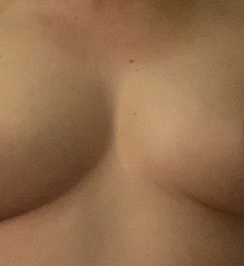 lucysnowbird-deactivated2021111:The Tumblr use your imagination art… 🌻💋