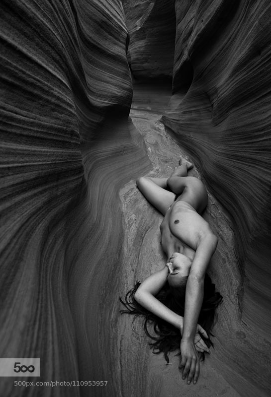 fineartnudecollection:  nudeson500px:  Follow the Lines by JoelBelmont from http://ift.tt/1FywuTe
